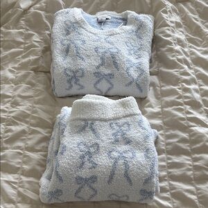 cupcakes & cashmere Blue and White Pajama Set